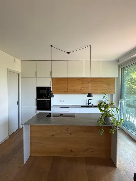 Wunderschöne, helle 1,5 Zimmer Wohnung teilweise möbliert — photo 1